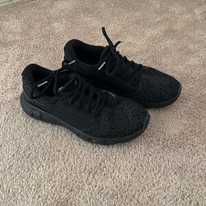 Under Armour UA Charged Vantage Knit Running Shoes size 8.5